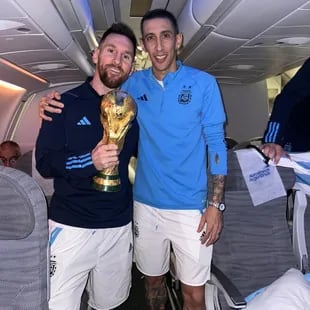 Compañeros dentro y fuera de la cancha, Leo Messi y Ángel Di María (Foto: Instagram @leomessi)