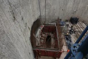 La moderna maquinaria terminó la construcción del tramo del túnel más grande para el segundo emisario del arroyo Vega