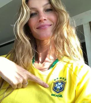 Desde su casa en Los Ángeles, Gisele está súper pendiente de la Copa del Mundo. Así lo demuestra en su Instagram. ¿Viajará a Rusia si Brasil llega a la final?