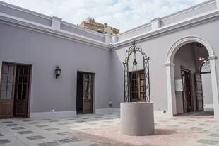 El museo provincial ofrece un interesante recorrido por la historia de Catamarca desde sus orígenes hasta el advenimiento de la democracia.