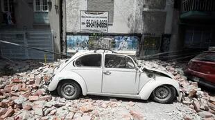Terremoto en México: son 248 los muertos, cientos los heridos y decenas los desaparecidos debajo de los escombros