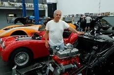 Oscar Fineschi: “Restaurar autos es un placer”