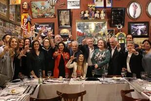 Cena de bienvenida del Grupo de Puebla en el Café Las Palabras, en noviembre pasado