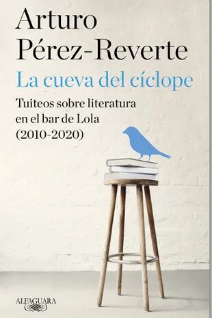 Pérez Reverte hará una presentación de su libro este domingo en Twitter