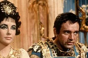 Cleopatra, la monumental y accidentada película que asesinó al género histórico