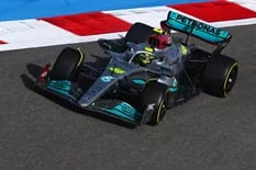 Hamilton está golpeado por su Mercedes y los pilotos quieren poder correr con Covid-19