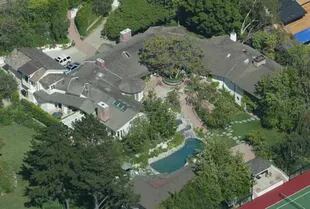 Imagen satelital de la mansión de Jim Carrey en Brentwood, California