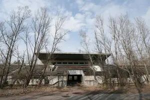 Las imágenes de un estadio abandonado luego de la tragedia de Chernobyl