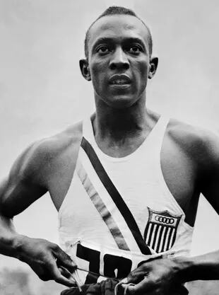 Jesse Owens, la máxima figura de los Juegos de Berlín 1936