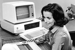 Como ocurrió con VisiCalc y la Apple II, gracias a un software de hojas de cálculo la IBM PC 5150 pudo ser un éxito en el mercado 
