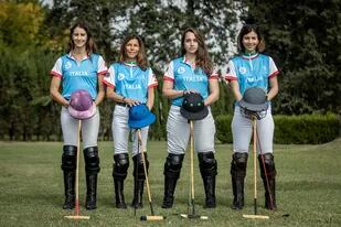 Son argentinas y buenas jugadoras, pero defienden otra camiseta en el Mundial femenino de polo