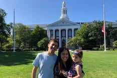 Una pareja, entre los cinco argentinos que estudian un MBA en Harvard