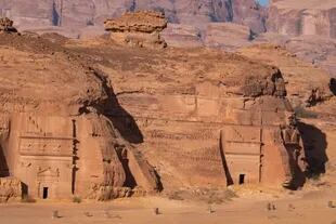 Las autoridades sauditas tomaron la decisión de dar a conocer a Hegra como la hermana arqueológica de la ciudad de Petra, en Jordania