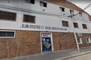 En imágenes, la huida del sicario encapuchado que entró a los tiros en un club de San Isidro e hirió a una niña