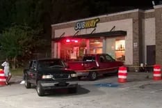 Un hombre mató a la empleada de un restaurante por ponerle mucha mayonesa a su sándwich