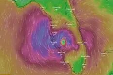 Así avanza el huracán Ian: inundaciones, vientos extremos y mareas "catastróficas"