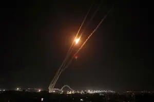 Israel lanzó ataques aéreos a Gaza tras neutralizar el impacto de cuatro cohetes en Jerusalén