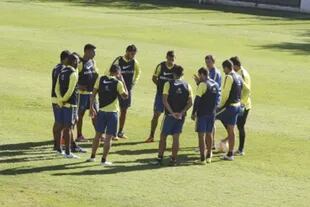 Boca ya piensa en el duelo ante Wanderers en Montevideo