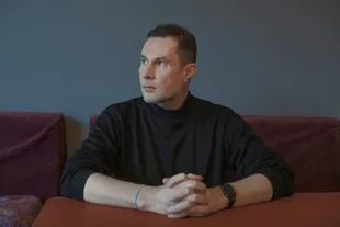 Aleksandr Dobralsky, un abogado que salió a las calles con otros para protestar por el arresto del líder de la oposición rusa Alexei Navalny, en Kaliningrado, Rusia