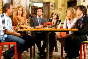 El elenco principal de la versión televisiva, que salió en pantalla entre 2005 y 2006. 