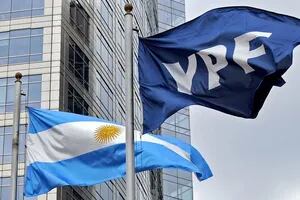 YPF emitió deuda por US$300 millones en el mercado local de capitales