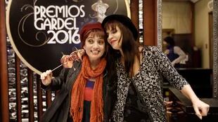 Hilda Lizarazu y Fabi Cantilo, divertidas ayer en el anuncio de los nominados a los premios Gardel
