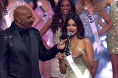 Miss Universo: la ganadora debió maullar en el escenario y se desató el escándalo