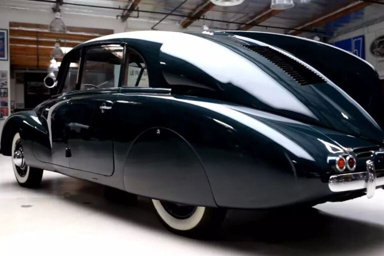 El diseño del Tatra T87 (y también del T97) inspiraron a Porsche para la creación del Volkswagen escarabajo