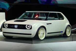 Honda EV Concept. Líneas simples para un perfecto balance entre lo retro y lo futurista