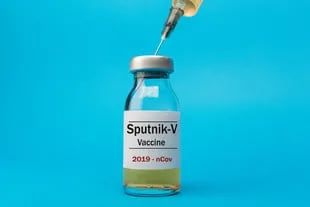 Hoy llegaron las primeras 300.000 dosis de la vacuna rusa