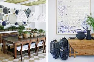 En la pared, una composición de piezas de rafia en negro, blanco dorado y azul. Sobre la mesa, una hilera de macetas de diferentes tamaños en sus tonos originales. A la derecha, fanales de cestería en negro y un cuadro forman un expresivo rincón.
