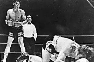 Pasaron 50 años: el piñazo de KO a Nino Benvenuti y la gloria de Carlos Monzón