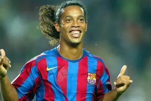 El retiro de una leyenda: el brasileño Ronaldinho le dijo adiós al fútbol