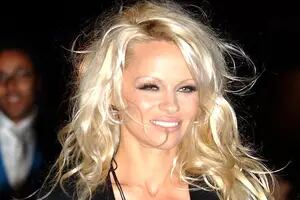 Pamela Anderson mostró su rostro al natural antes de lanzar su documental