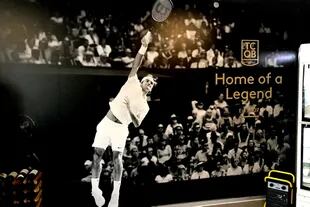 "Hogar de una Leyenda", reza la gigantografía de Federer que luce en la cafetería del club Old Boys, en Basilea.