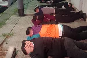 Hay 56 hinchas chilenos detenidos por incidentes en la vía pública tras el partido