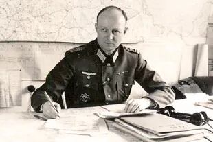 Los principales conciliábulos fueron promovidos por el general de división Henning von Tresckow