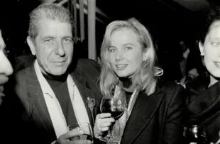 Leonard Cohen y Rebecca de Mornay fueron pareja; la actriz produjo uno de los discos del intérprete canadiense