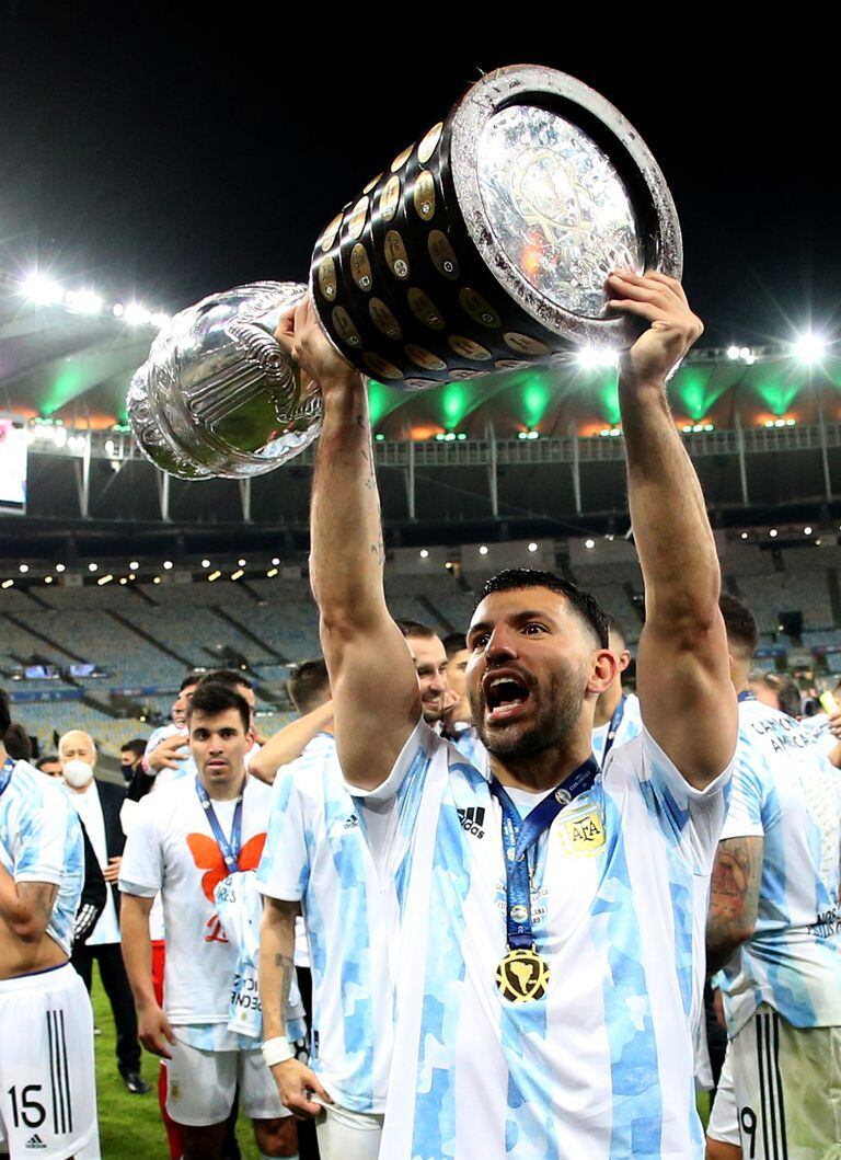 La última gran postal del Kun Agüero:; campeón de América con la selección argentina en Brasil