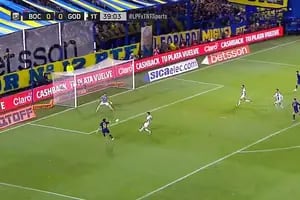 Así fue el golazo de Cavani que le da el pase a Boca para los cuartos de final de la Copa de la Liga