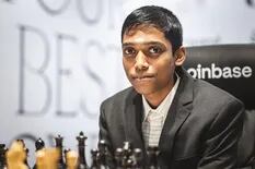 Como si fuera un dibujo animado: la vida de "Pragg", el indio de 16 años que hoy revolucionó el ajedrez