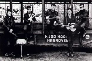 Pete Best, George Harrison, John Lennon, Paul McCartney y Stuart Sutcliffe en Hamburgo, en1960