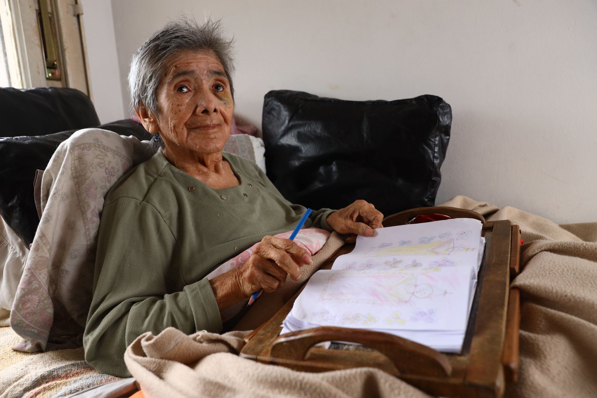 La desesperada lucha para que una mujer de 86 años tenga por primera vez DNI