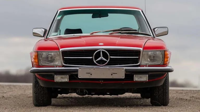 Un Mercedes Benz que perteneció a Maradona ha sido vendido en subasta en Estados Unidos