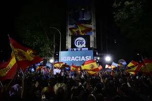 La noche aciaga de la izquierda española hunde a Podemos y Vox se consolida como una fuerza clave