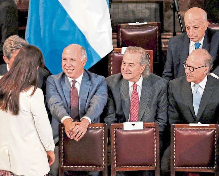 Ricardo Lorenzetti, Juan Carlos Maqueda y Carlos Rosenkrantz; detrás, el procurador interino, Eduardo Casal