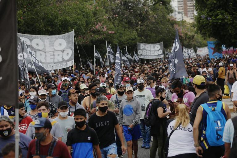 Militantes de organizaciones sociales se movilizaron el 8 de abril pasado, en una protesta que inquietó al Gobierno