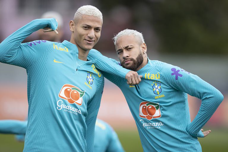 Richarlison y Neymar, en un entrenamiento de la selección de Brasil