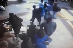 Tres heridos en un violento enfrentamiento entre comerciantes y manteros