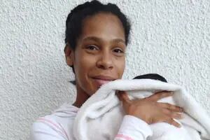 La venezolana que entró en trabajo de parto sobre el techo de un tren en México